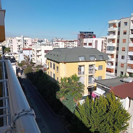 ドゥラスCasa Mareアパートメント エクステリア 写真